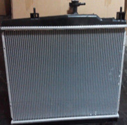 Chine OEM 1016001409 de radiateur de moteur diesel de pièces de moteur de véhicule de Geely Mk une garantie d'an fournisseur